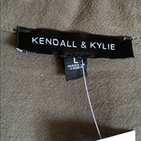 🆕 NWT- Kendall & Kylie Circle Belt Utility Romper - Picture 5 of 8